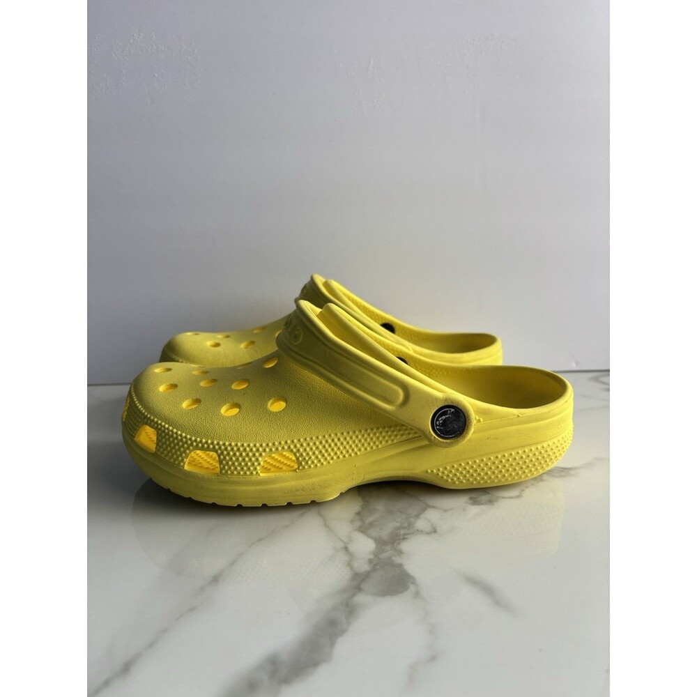 Crocs Unisex Round Toe Canary Yellow Comfort Slip On Shoes Size J5/W7 Classic